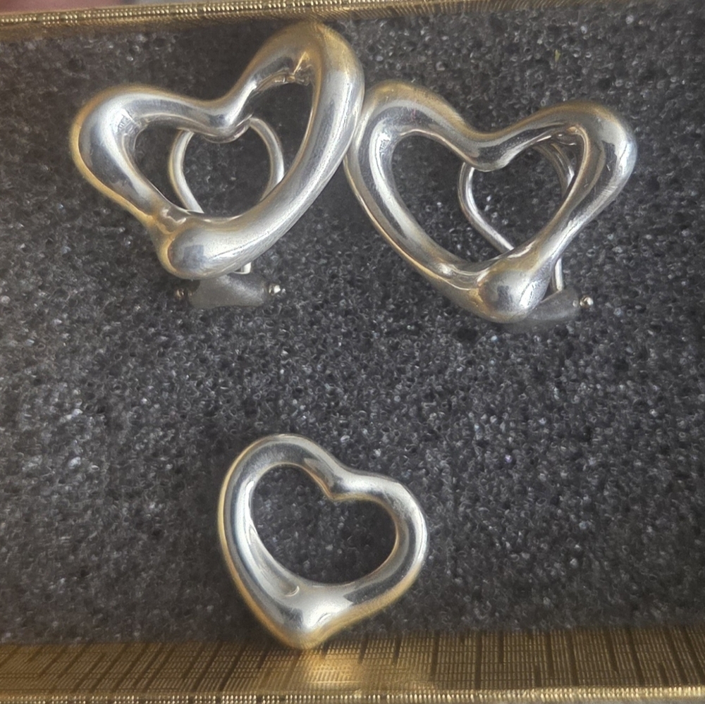Vintange Sterling Silver Open Heart Earrings and  Pendant   Tiffany & Co.